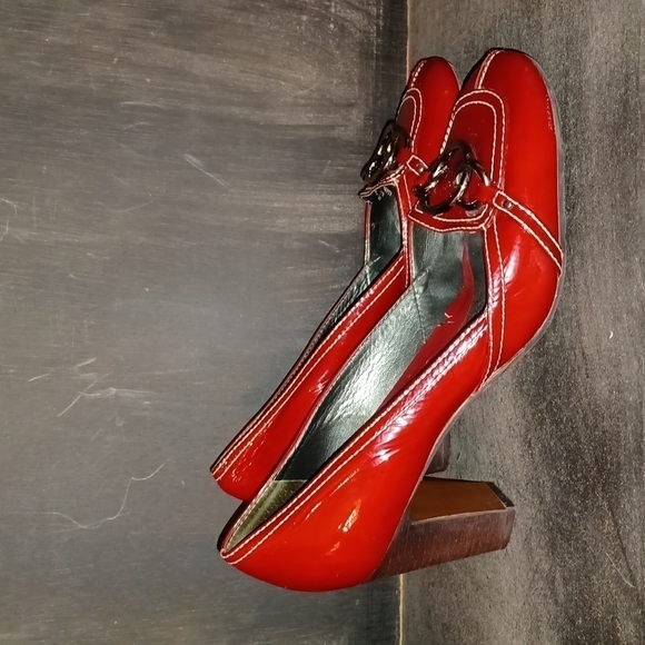 ARTTURO CHIANG MAROON HEEL PUMPS - Picture 2 of 13